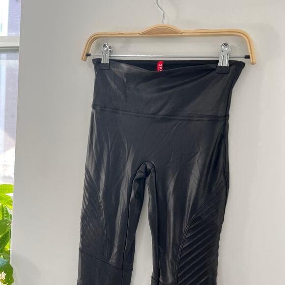 Spanx Faux Leather Moto Black Leggings Size Small - Picture 4 of 5